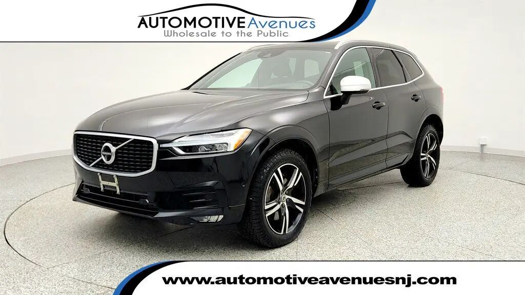 2018 Volvo XC60 T6 R-Design — photo 1 of 13