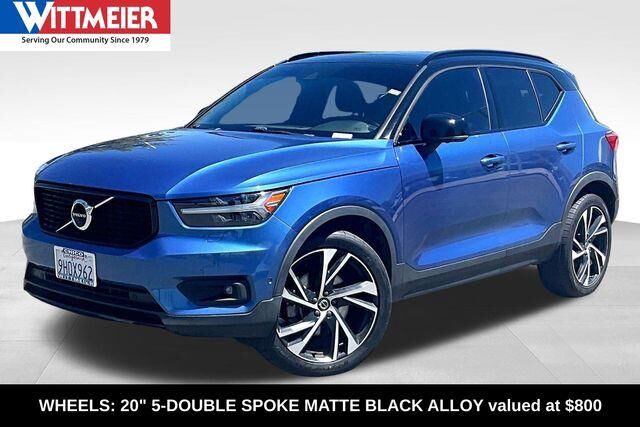 2020 Volvo XC40 T4 R-Design