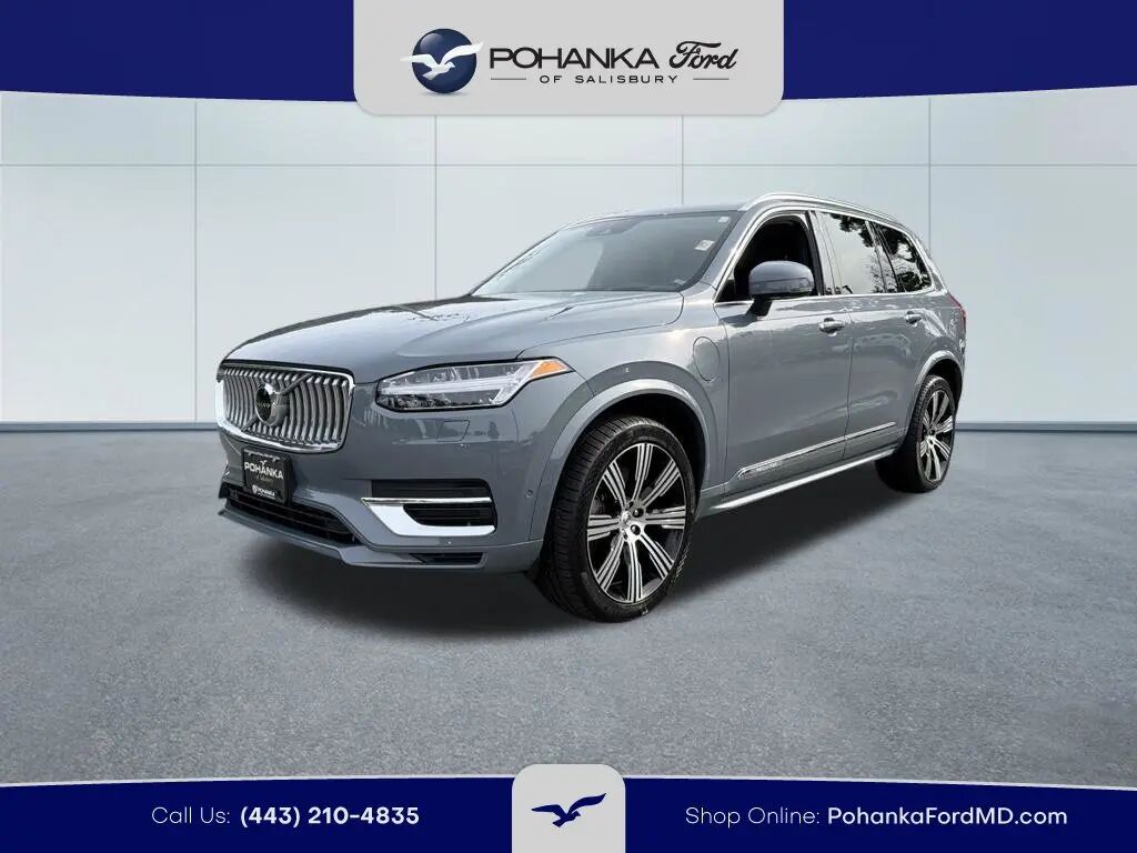 2022 Volvo XC90 Recharge T8 Inscription 7P — photo 1 of 13