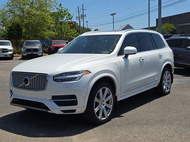 2019 Volvo XC90 T8 eAWD Inscription