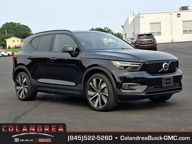 2021 Volvo XC40 P8