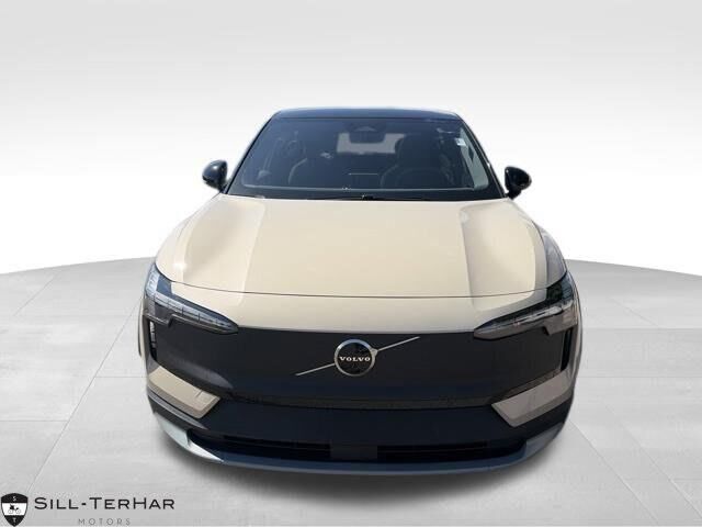 2026 Volvo EX30 Cross Country Twin Ultra