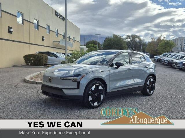 2026 Volvo EX30 Twin Plus