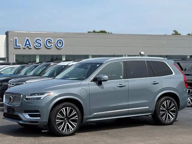 2023 Volvo XC90 Recharge T8 Plus Bright Theme 6P