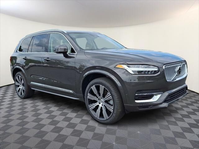 2024 Volvo XC90 Recharge T8 Plus Bright Theme 7P