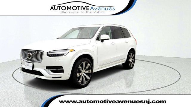 2024 Volvo XC90 Recharge Plug-In Hybrid Ultimate Bright Theme
