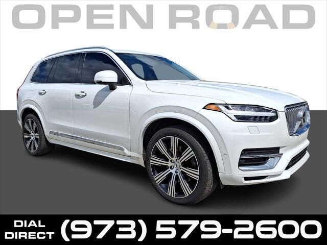 2022 Volvo XC90 Recharge T8 Inscription 7P — photo 1 of 13