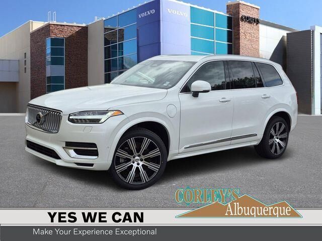 2023 Volvo XC90 Recharge T8 Plus Bright Theme 7P