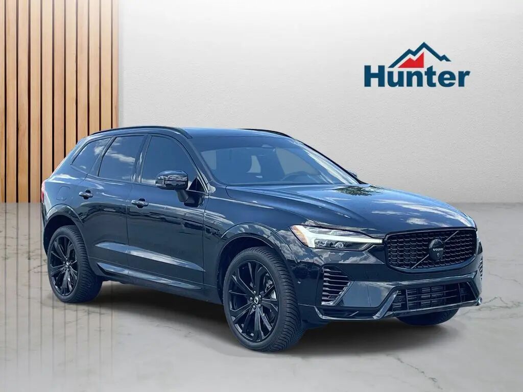 2024 Volvo XC60 Recharge T8 Ultimate Black Edition — photo 1 of 16