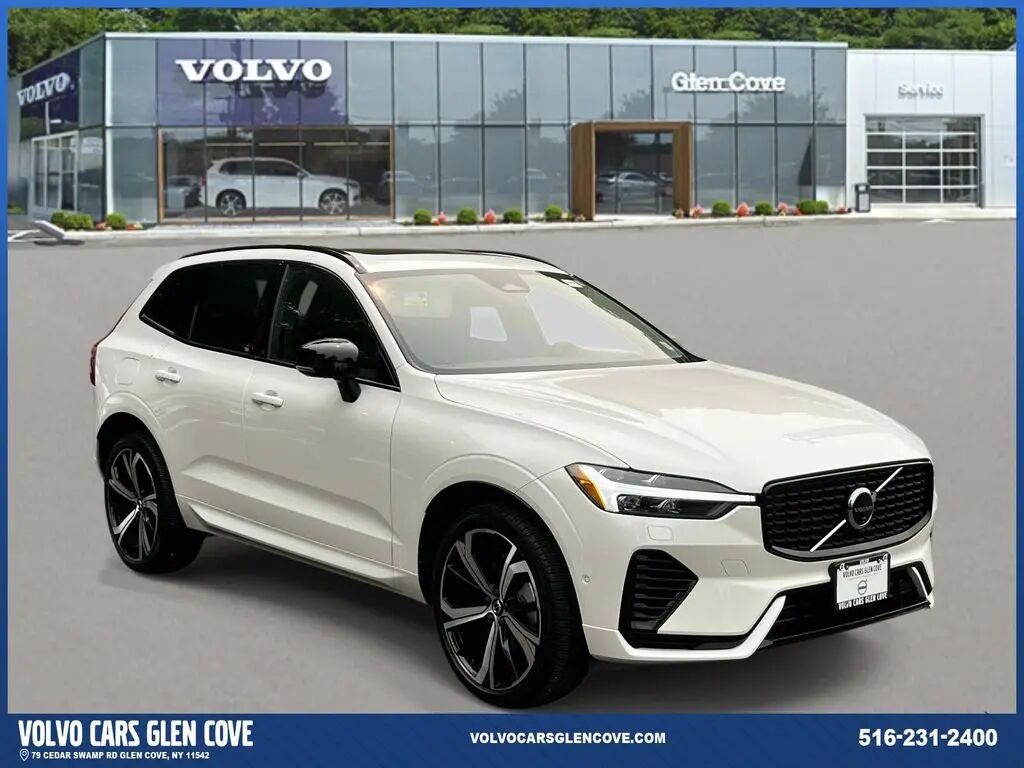 2024 Volvo XC60 Recharge T8 Ultimate Dark Theme — photo 1 of 13