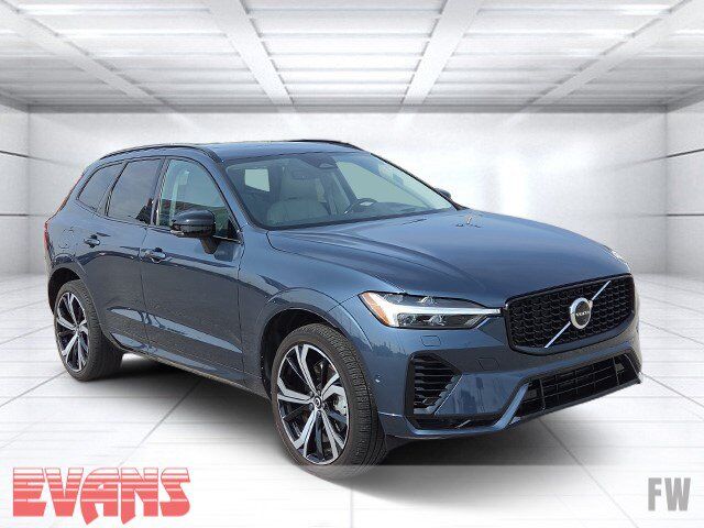 2023 Volvo XC60 Recharge Plug-In Hybrid Ultimate Dark Theme — photo 1 of 13