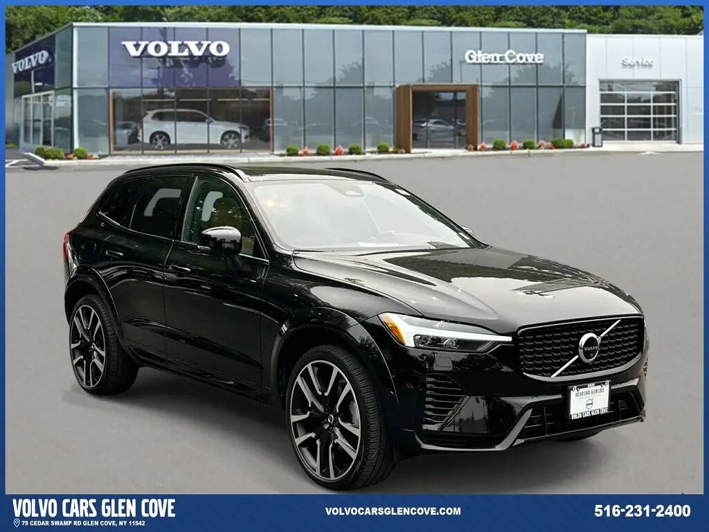 2023 Volvo XC60 Recharge T8 Ultimate Dark Theme — photo 1 of 15
