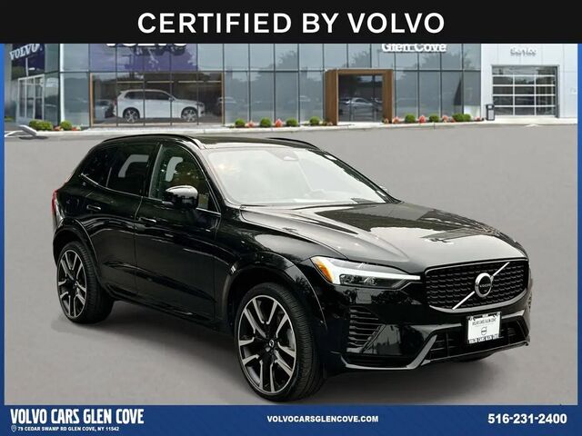 2023 Volvo XC60 Recharge T8 Ultimate Dark Theme