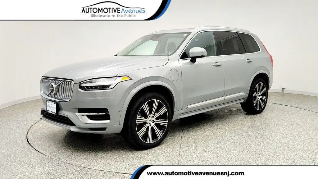 2025 Volvo XC90 T8 Plus Bright Theme 7P — photo 1 of 26