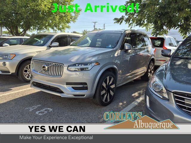 2025 Volvo XC90 T8 Ultra Bright Theme 7P — photo 1 of 13