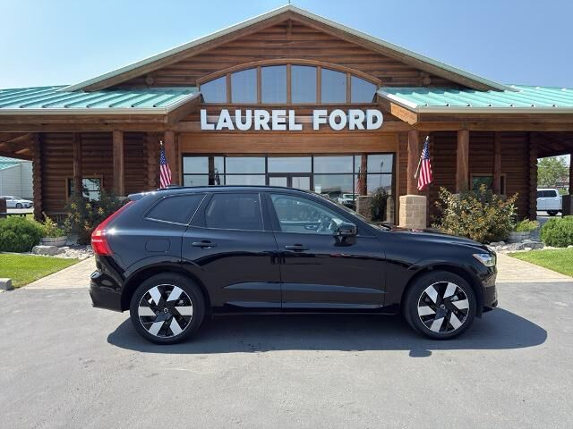 2025 Volvo XC60 T8 Plus Dark Theme — photo 1 of 13