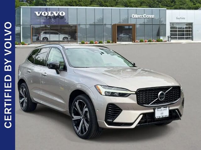 2025 Volvo XC60 T8 Ultra Dark Theme