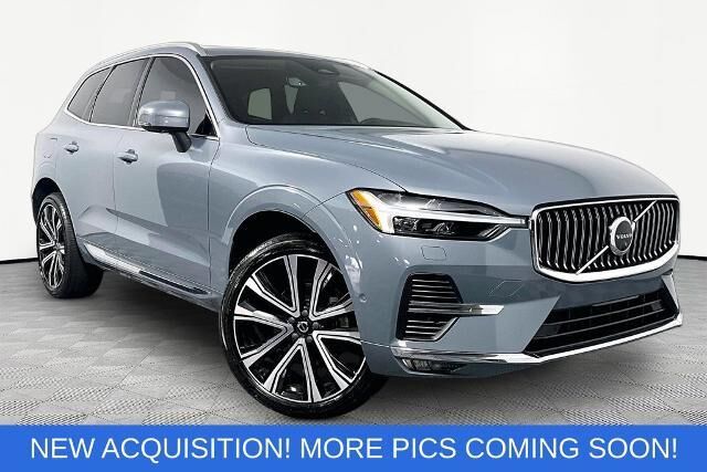 2023 Volvo XC60 B5 Ultimate Bright Theme