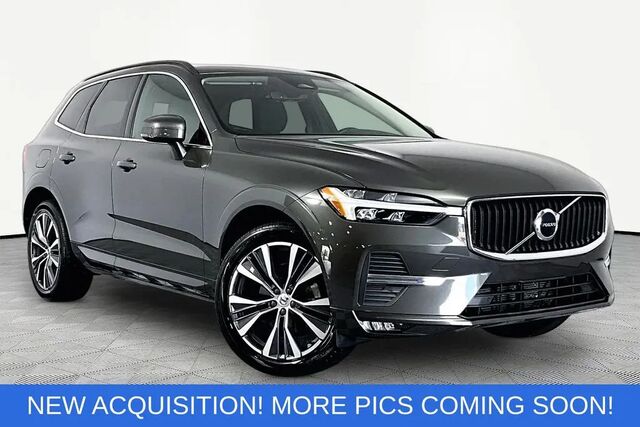 2022 Volvo XC60 B5 Momentum