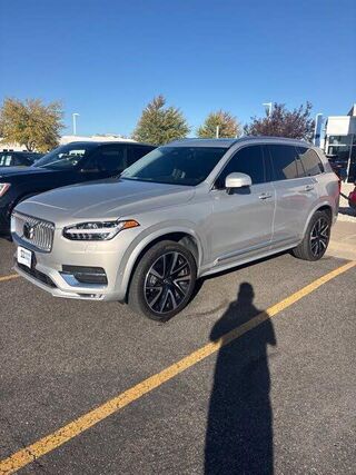 2024 Volvo XC90 B5 Plus Bright Theme — photo 1 of 1