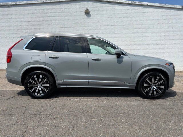 2024 Volvo XC90 Core Bright Theme — photo 1 of 7