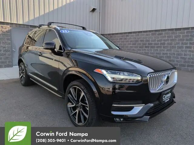 2023 Volvo XC90 B5 Plus Bright Theme — photo 1 of 52