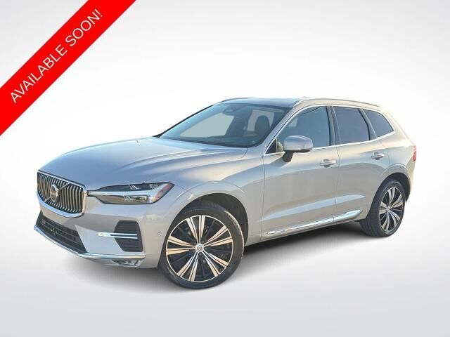 2023 Volvo XC60 B5 Ultimate Bright Theme
