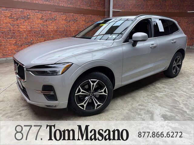 2022 Volvo XC60 B5 Momentum