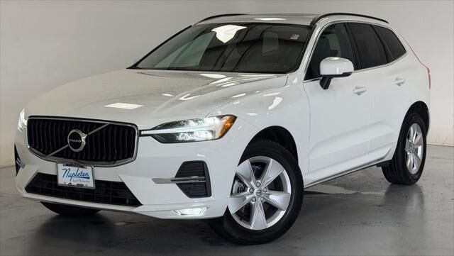 2022 Volvo XC60 B5 Momentum