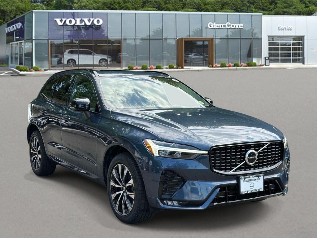2024 Volvo XC60 B5 Core Dark Theme — photo 1 of 64