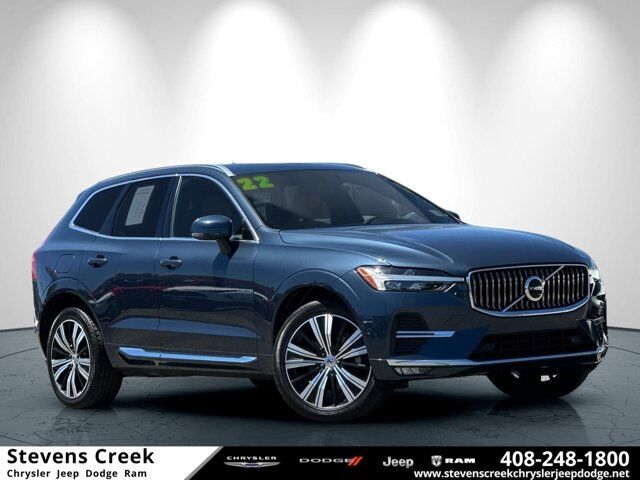 2022 Volvo XC60 Inscription — photo 1 of 13