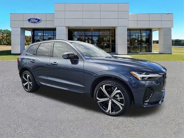 2024 Volvo XC60 B5 Ultimate Dark Theme — photo 1 of 26