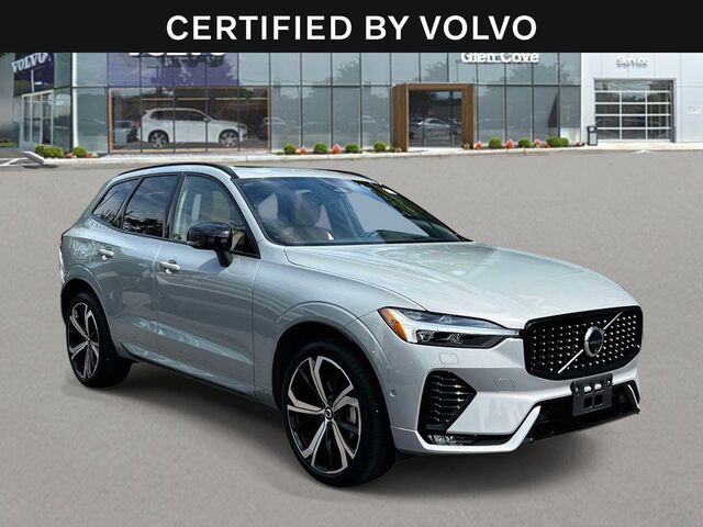2024 Volvo XC60 B5 Ultimate Dark Theme