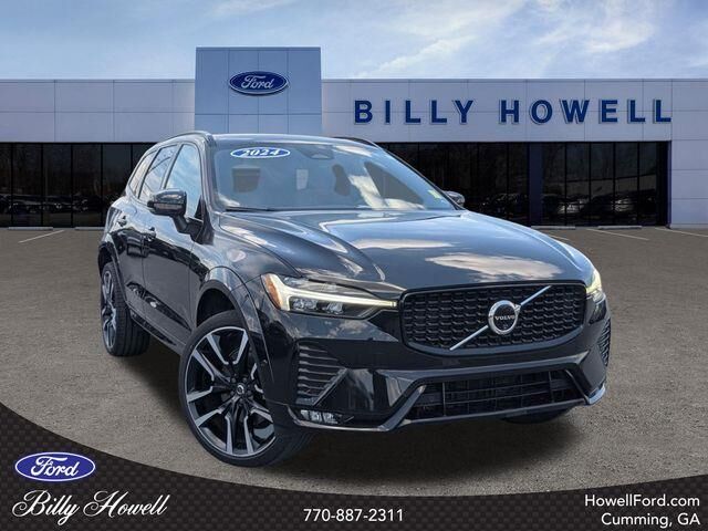 2024 Volvo XC60 B5 Ultimate Dark Theme