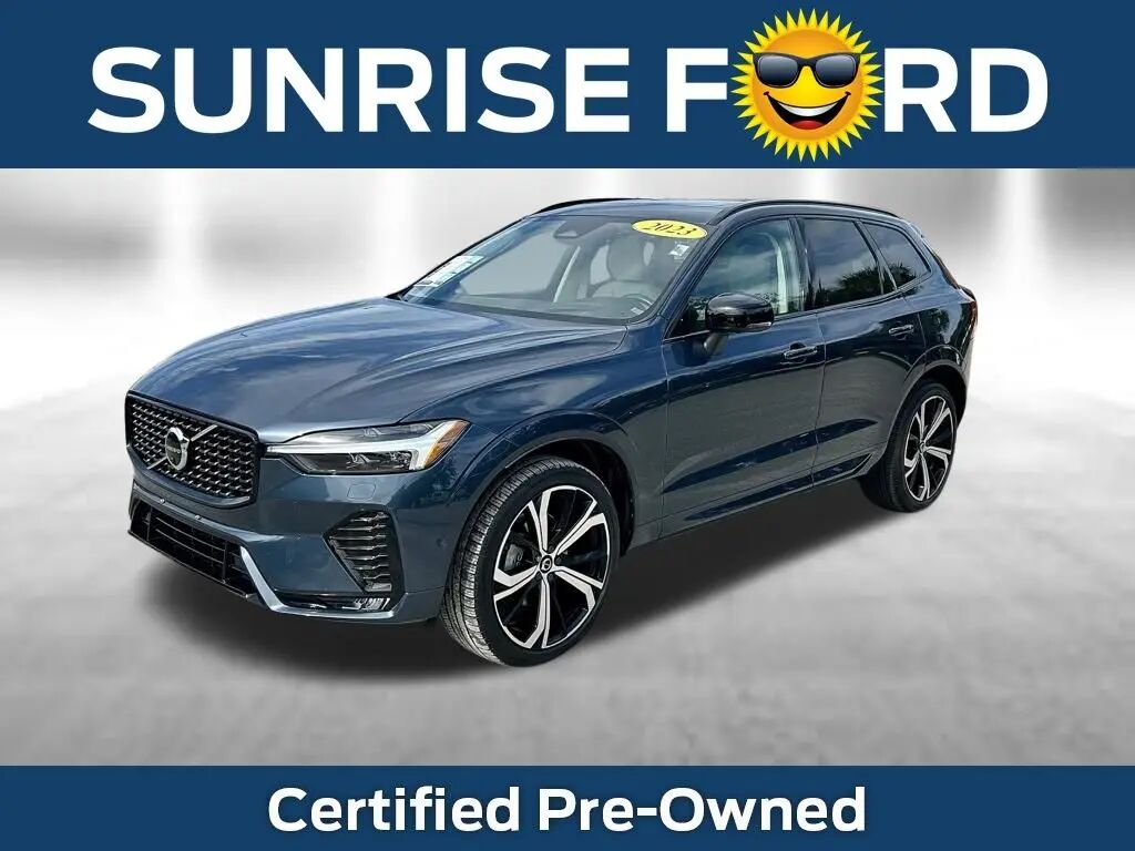 2023 Volvo XC60 B5 Ultimate Dark Theme — photo 1 of 52