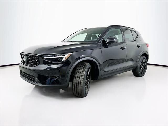2026 Volvo XC40 B5 Ultra Black Edition — photo 1 of 13