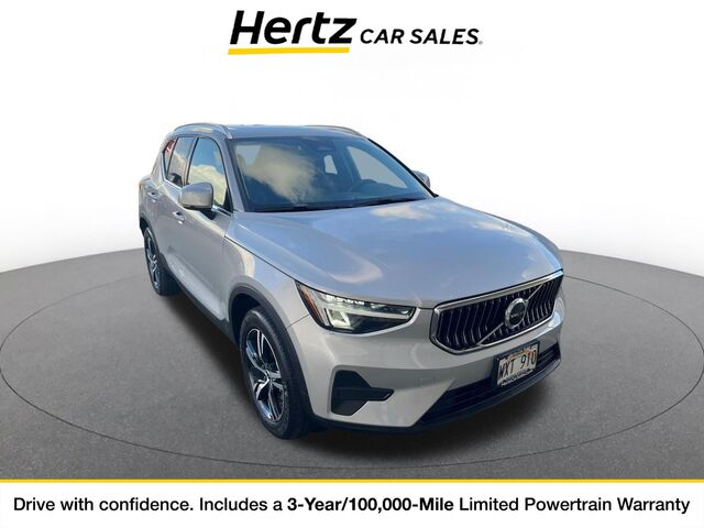 2024 Volvo XC40 CORE