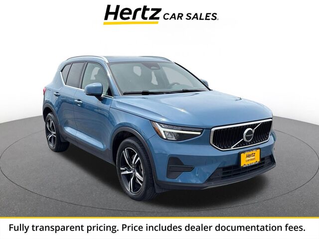 2024 Volvo XC40 CORE