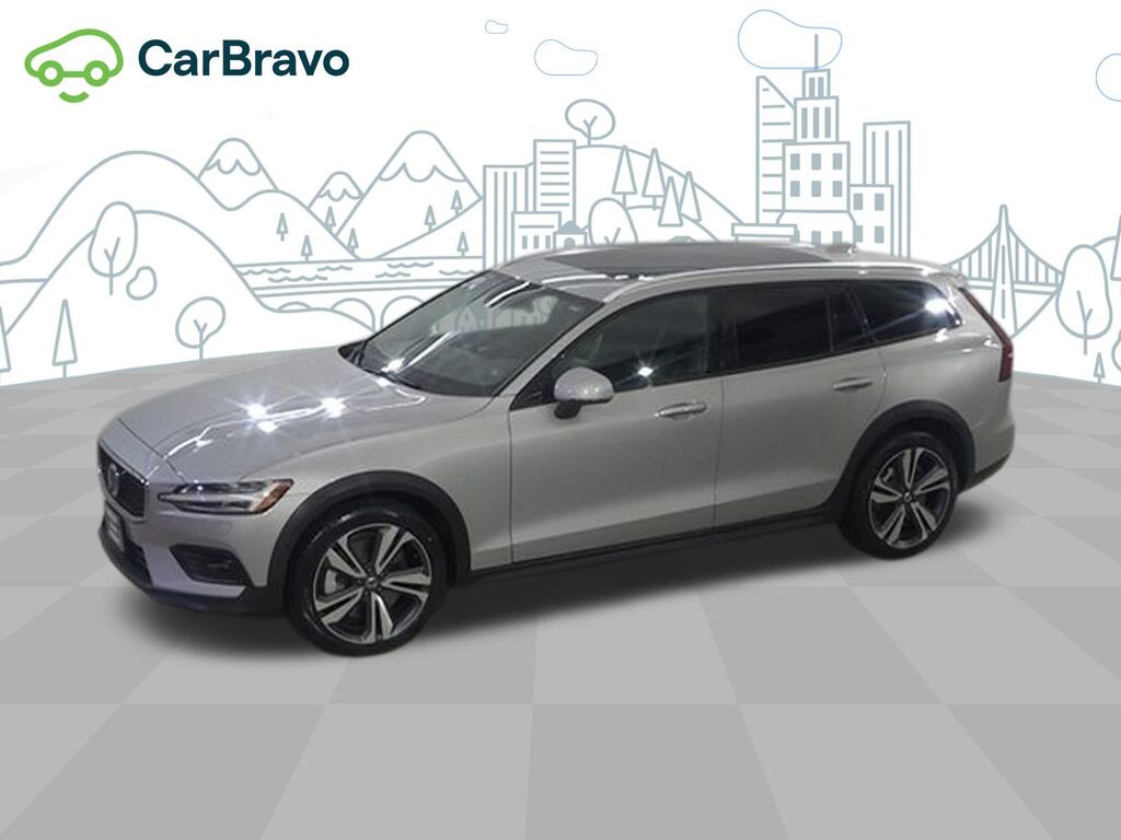 2025 Volvo V60 Cross Country Plus — photo 1 of 6