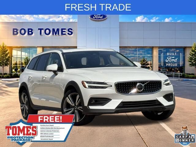 2025 Volvo V60 Cross Country B5 Plus