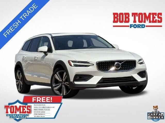 2025 Volvo V60 Cross Country B5 Plus