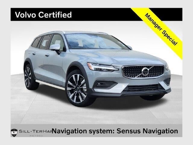 2025 Volvo V60 Cross Country B5 Ultra
