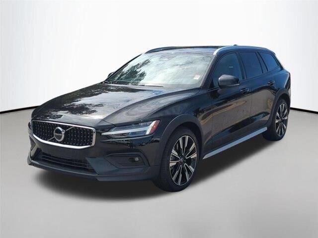 2026 Volvo V60 Cross Country B5 Ultra