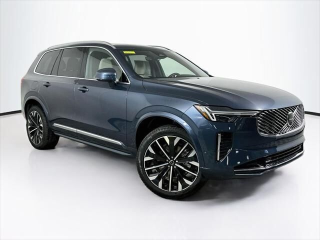 2026 Volvo XC90 B5 Plus 6P — photo 1 of 13