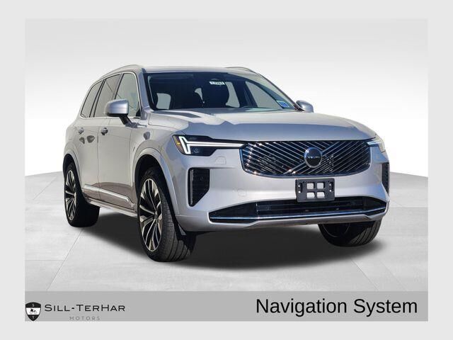 2025 Volvo XC90 B5 Core Bright Theme