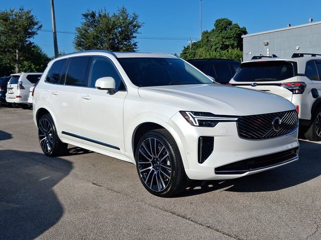2026 Volvo XC90 B5 Plus — photo 1 of 14
