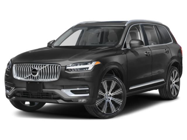 2025 Volvo XC90 B5 Core Bright Theme