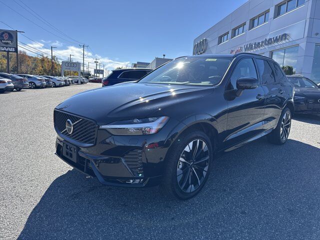 2026 Volvo XC60 PLUS