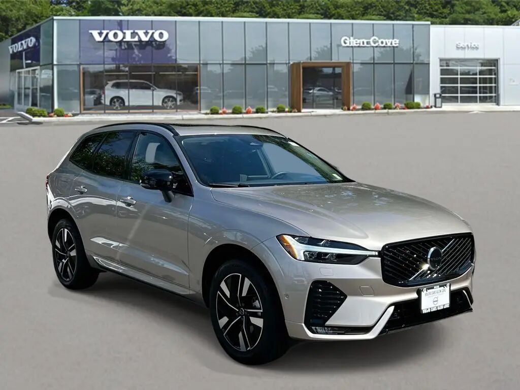 2026 Volvo XC60 B5 Plus — photo 1 of 12