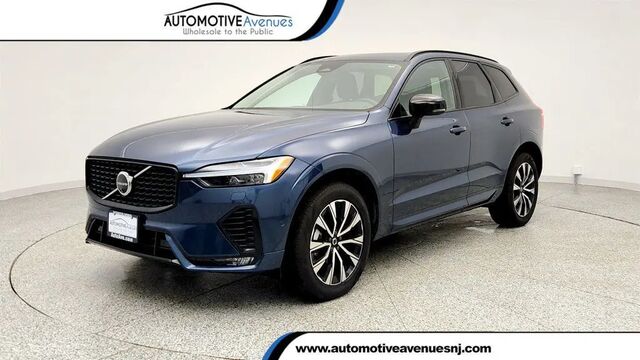 2025 Volvo XC60 B5 Plus Dark Theme